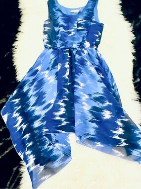 Scooter Brown Girls Blue Printed Handkerchief Hem Party Dress• Size 14 See pics